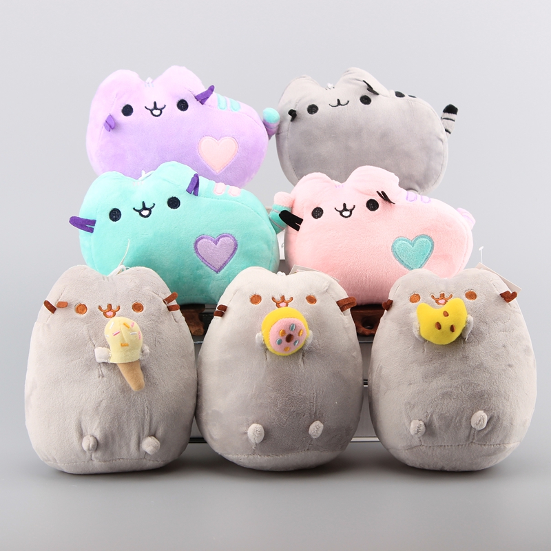 Great Ways to Pamper Pusheen the Cat
